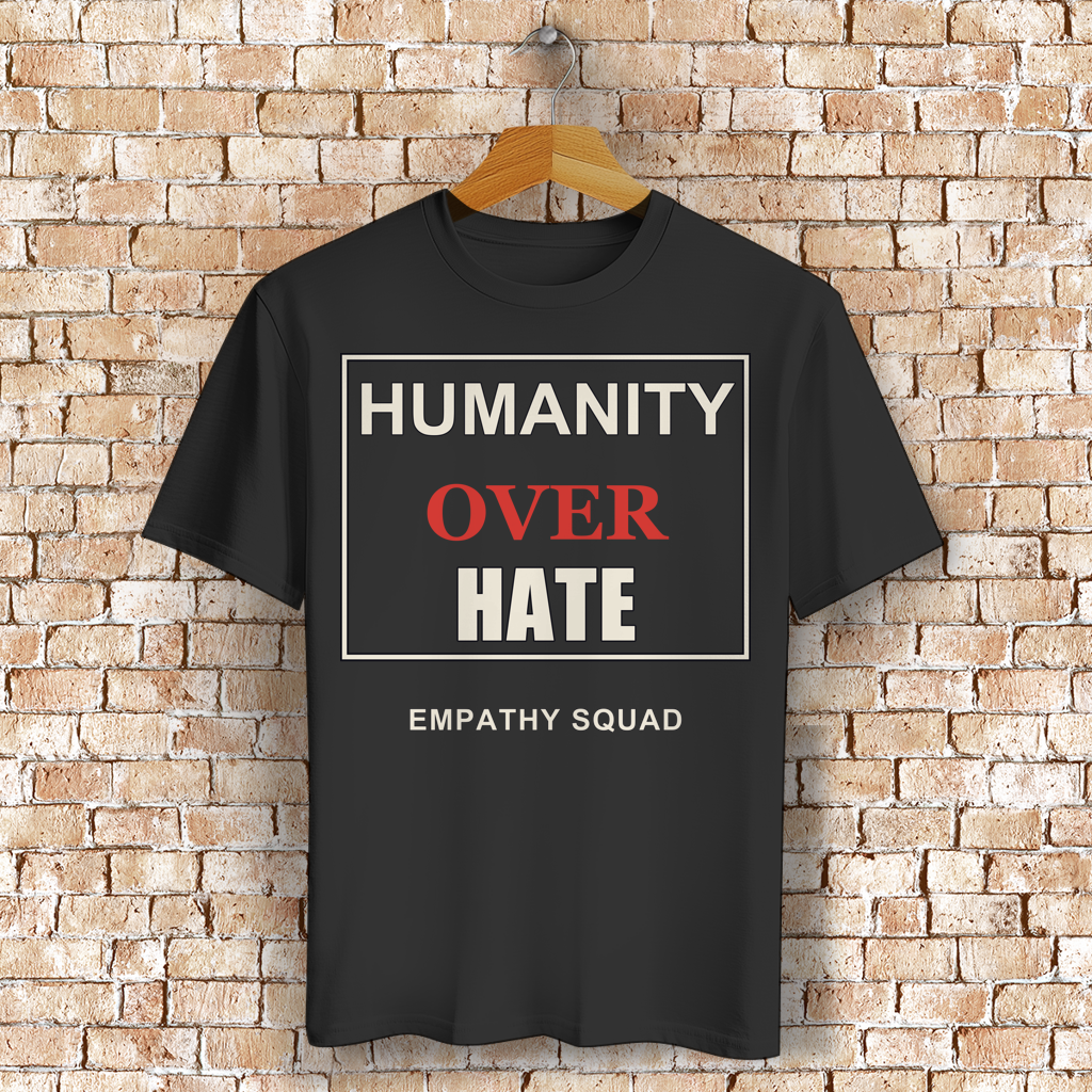 Humanity Over Hate T-Shirt in Schwarz – Vorderansicht